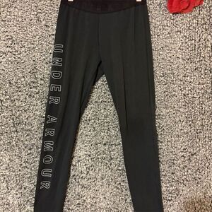 Under Armour Women's Black Fitted Low Rise Leggings Size M